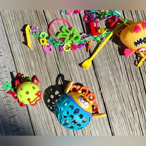 Lot Small Pet Hanging Enrichment Sugar Glider Toys Extra Hanging Clips - Picture 6 of 12